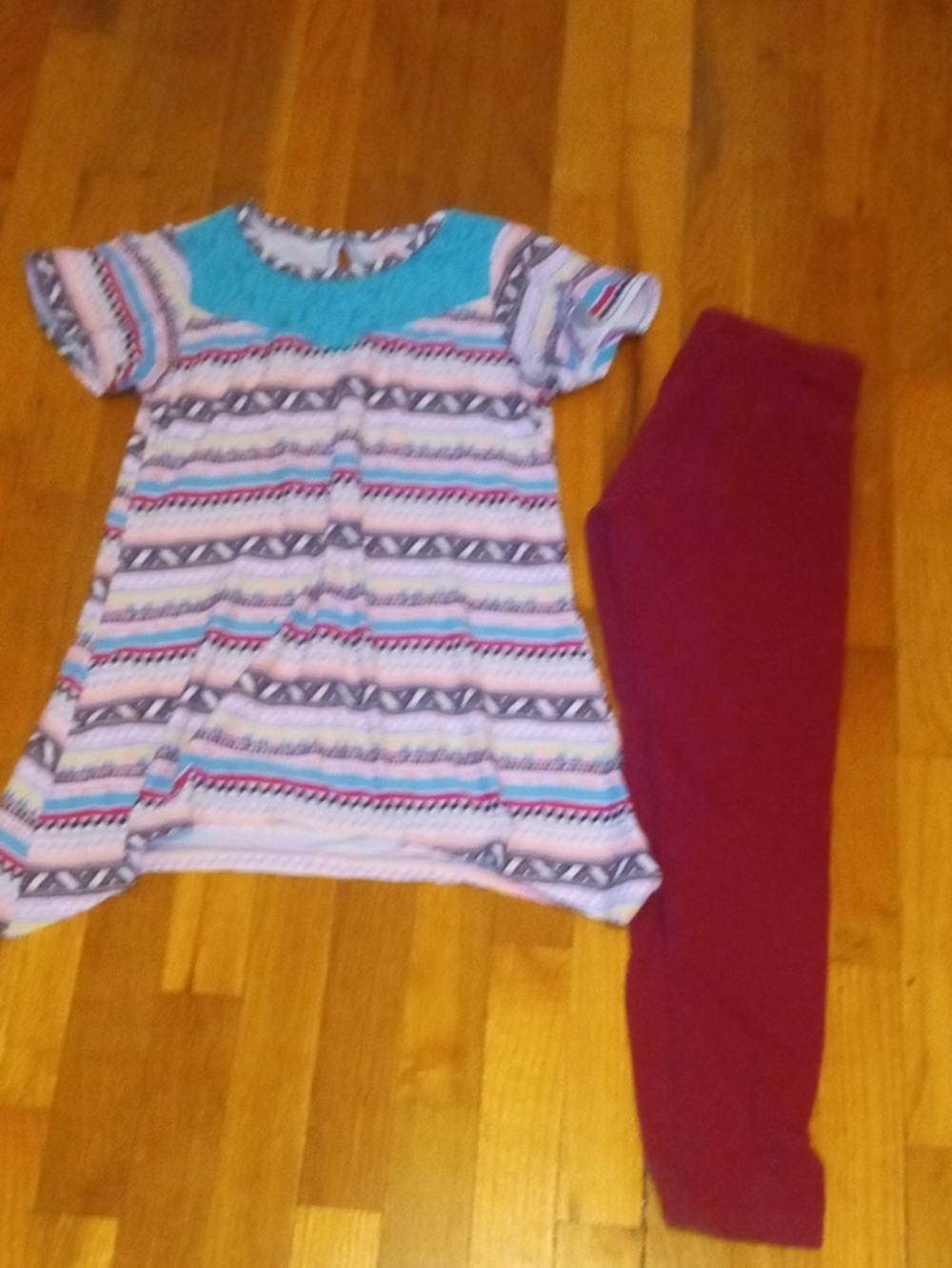 Girls 10 Multicolor Striped top lace accent and Maroon Leggings